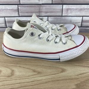 Converse Chuck Taylor All Star Low Canvas Girls 13.5 3J256